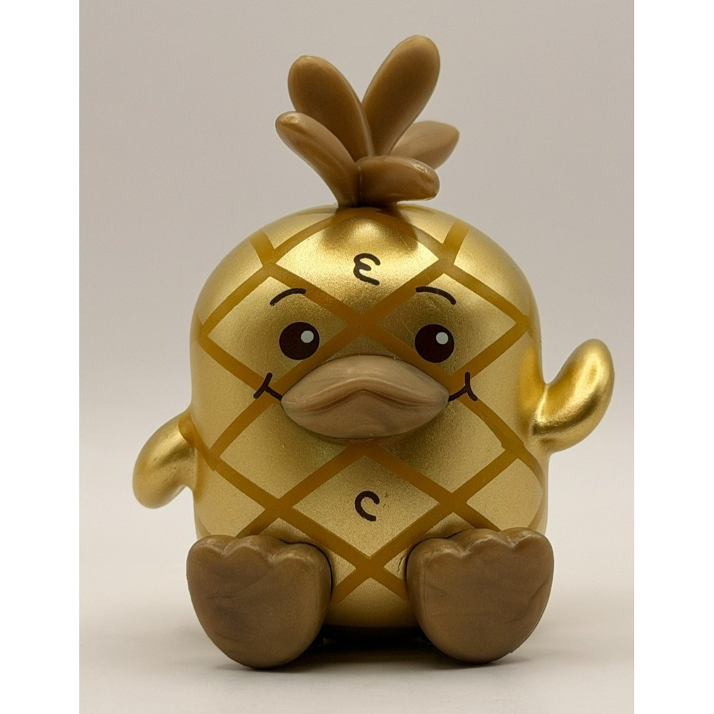 Moriah Elizabeth Golden Georgie Pineapple Duck 2.5" Mystery Figure Rare